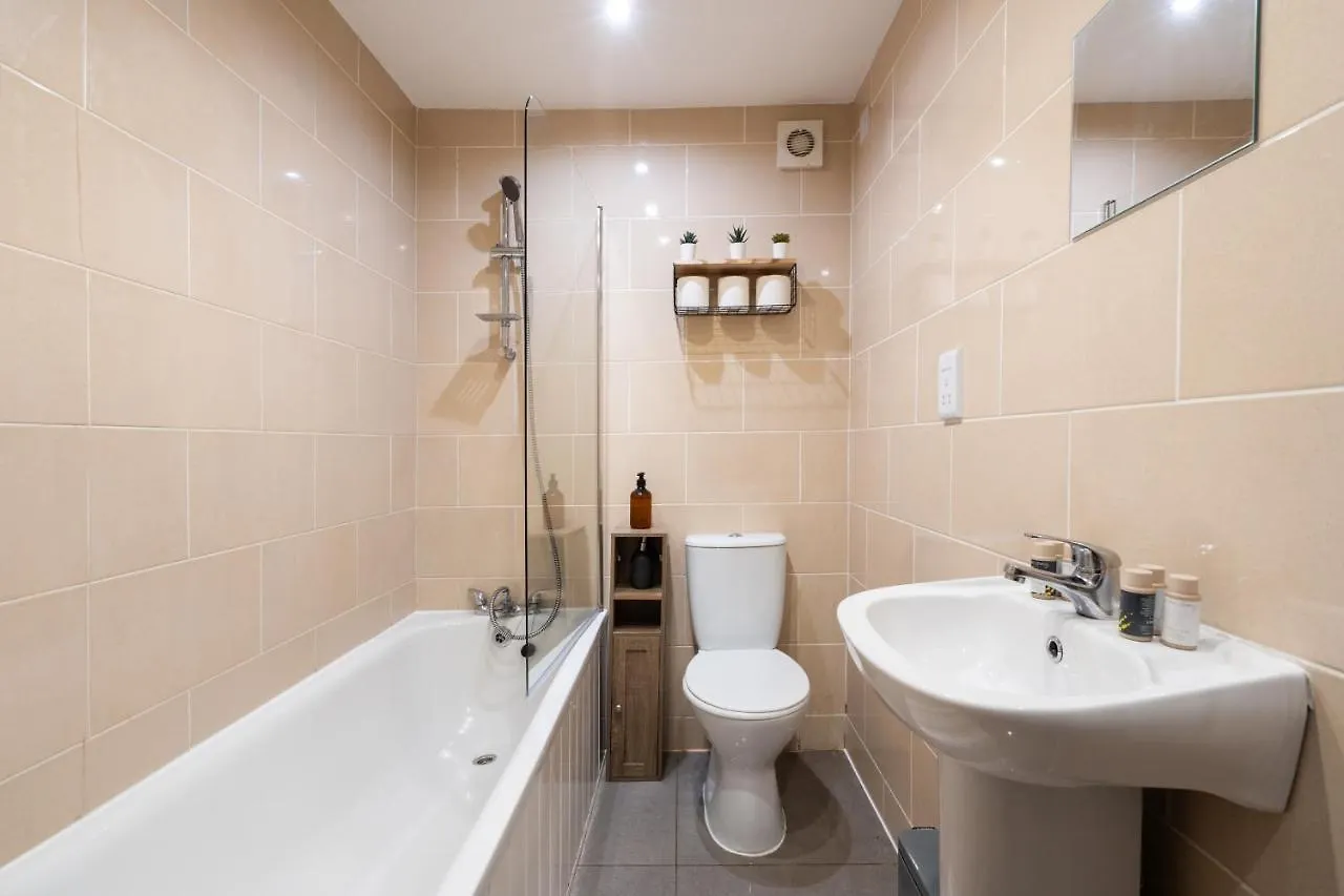 Cosy Modern City Centre 2 Bed Apartment 贝尔法斯特 英国