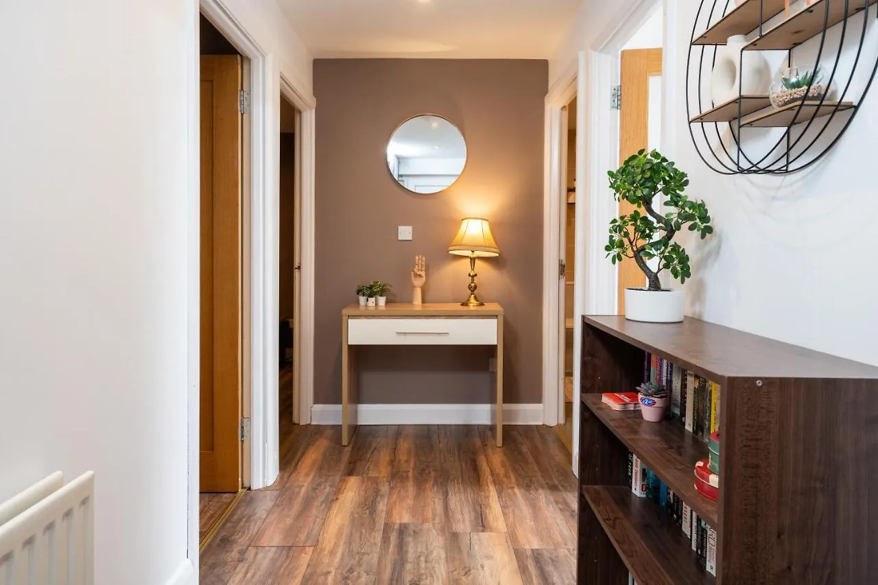Cosy Modern City Centre 2 Bed Apartment 贝尔法斯特 英国